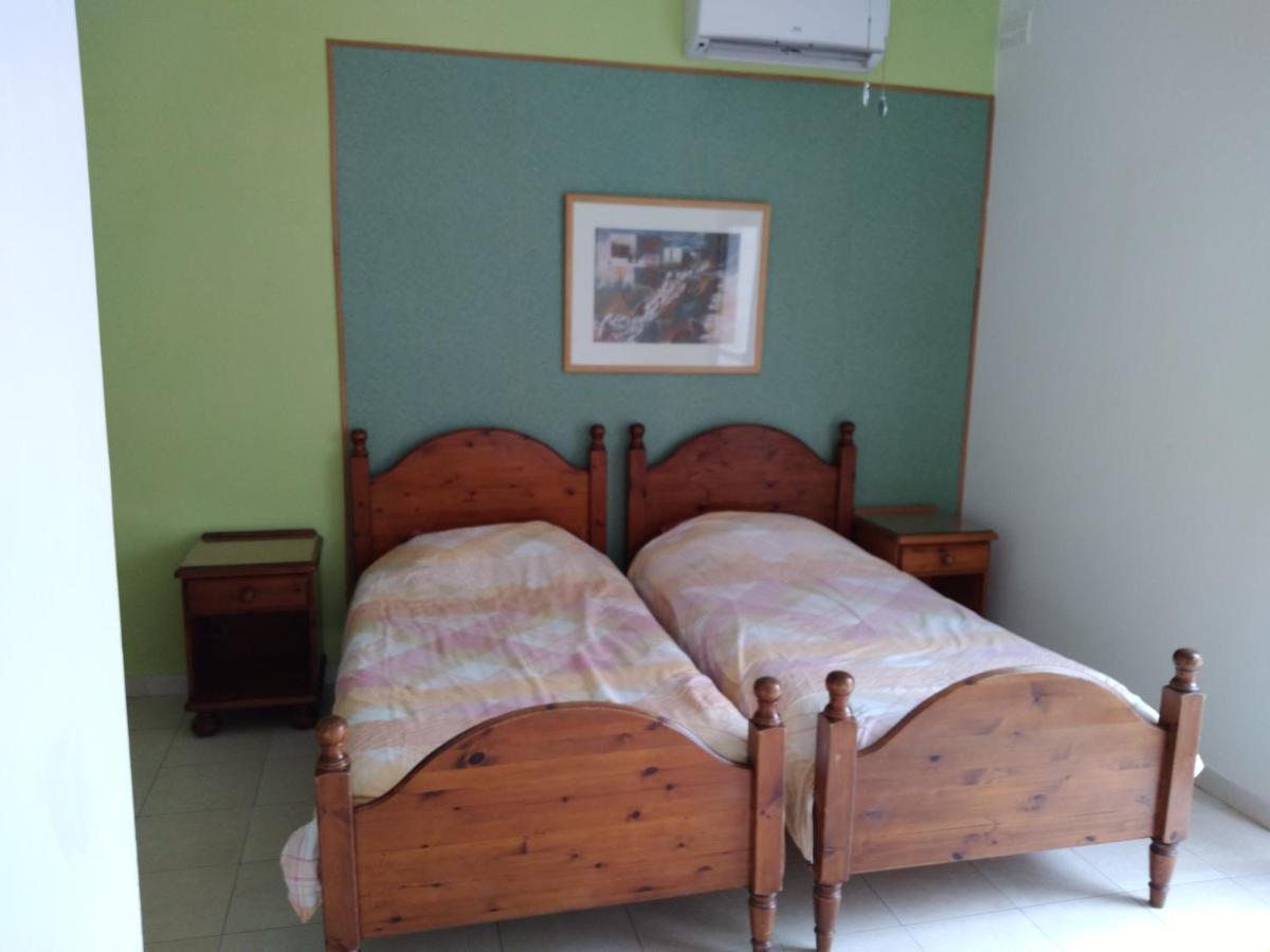 Seafront Akwador Hotel Marsaskala Bagian luar foto